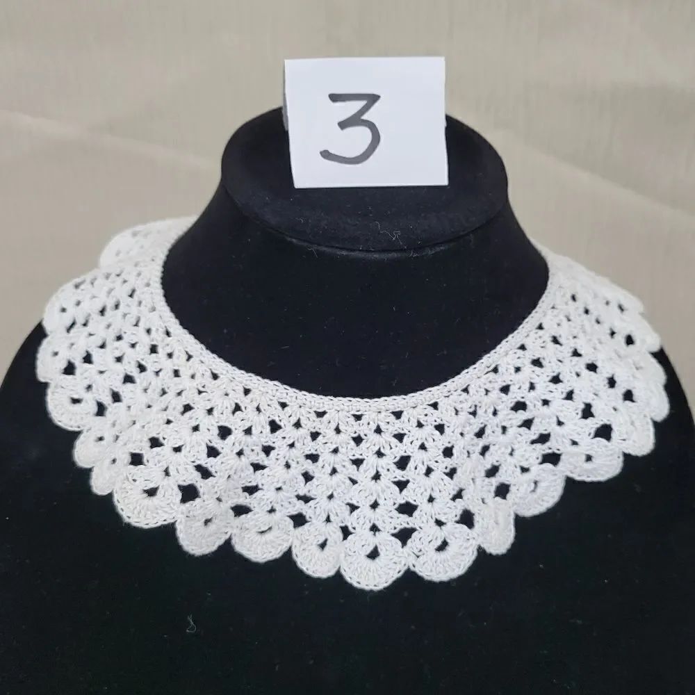 Vintage Crochet Collar Knit with scalloped edge